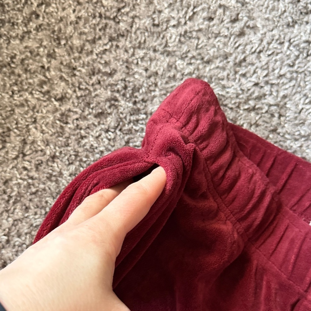 Better together dark Red Velvet Pants size small - Picture 4 of 5